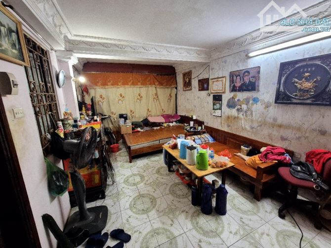 5 tầng đường Hai Bà Trưng – 58m chỉ 15.9 tỷ - MẶT TIỀN RỘNG THOÁNG, SĐCC