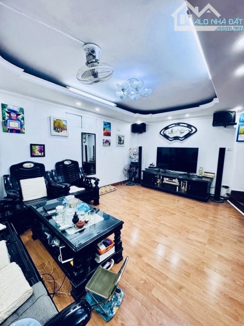 HOÀNG QUỐC VIỆT - LẠC LONG QUÂN - 66M - 4 TẦNG - 30M RA PHỐ - 2 THOÁNG - CẠNH HỒ TÂY