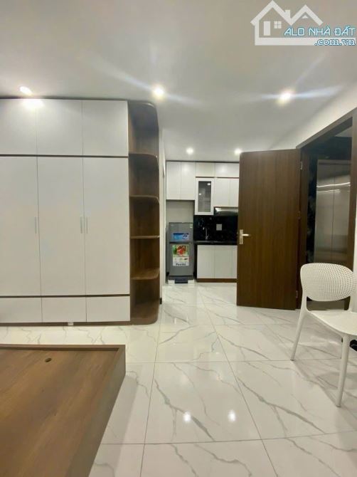 BÁN NHÀ DT56m2* 7T THANG MÁY CCMN CẦU GIẤY CHO THUÊ 60TR/TH. CHỈ 14 TỶ