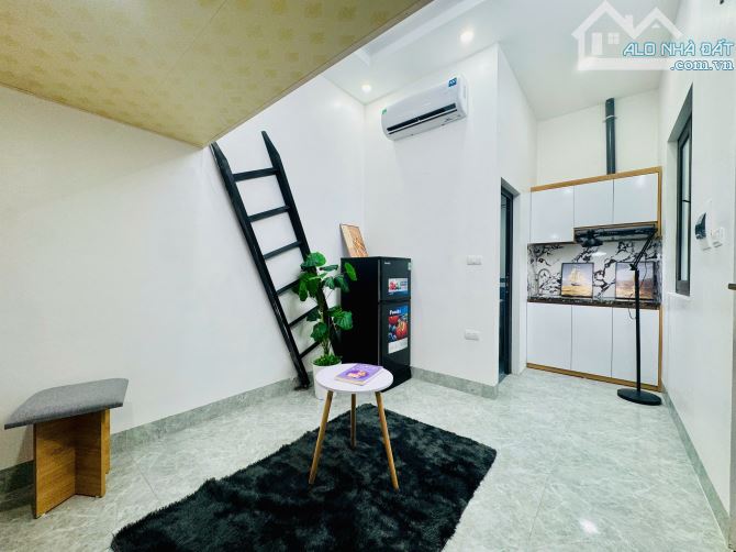 Cho Thuê CCMN Ngõ 40 Ngọc Trục Nam Từ Liêm 25m2 Gác Xép Cửa Sổ Ban Công Thang Máy Ô Tô Đỗ - 2