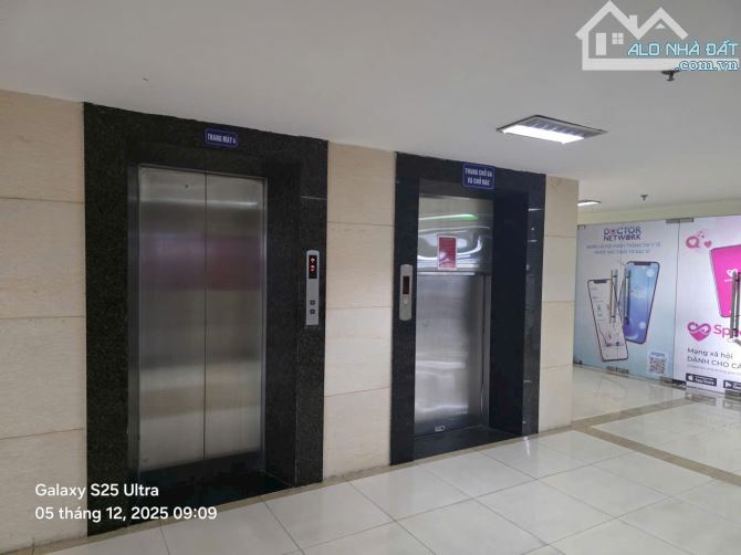 HƠN 900M2 SÀN VĂN PHÒNG THƯƠNG MẠI - TÒA NHÀ LÔ GÓC 2 MẶT PHỐ - GẦN NGÃ 7 Ô CHỢ DỪA