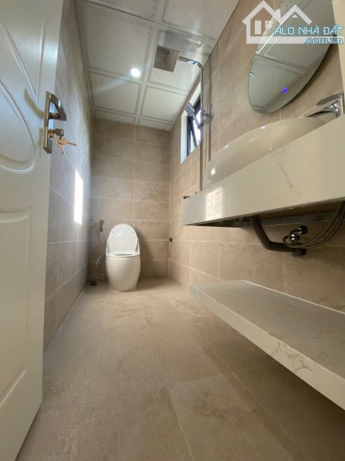 SÁT MẶT PHỐ NGUYỄN XIỂN - THANH XUÂN, 6T THANG MÁY, 60M, VỪA Ở VỪA KINH DOANH VĂN PHÒNG