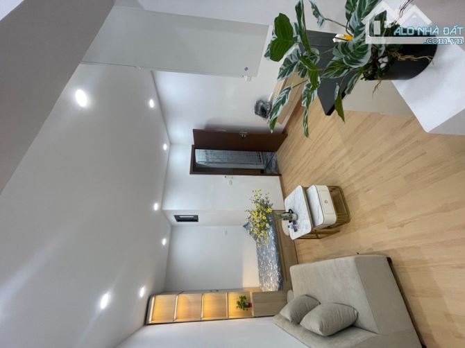 50M - TT 2 PN + PK + WC - GIÁ 2,9 TỶ - FULL NỘI THẤT - Ở NGAY. NGUYỄN QUÝ ĐỨC