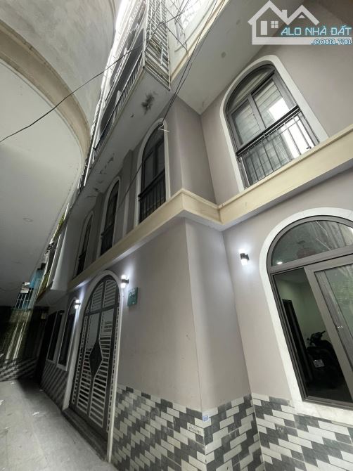 Bán Nhà Dòng Tiền Vũ Tông Phan 7 Tầng 15 Phòng Khép Kín Full Đồ ( Ô Tô Đỗ Cửa )