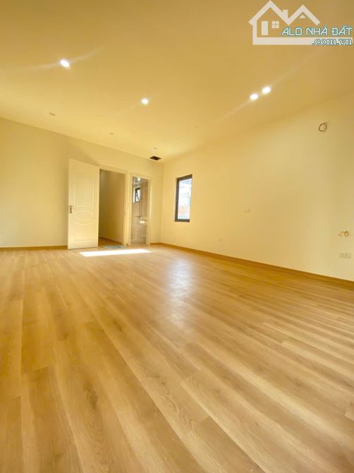 SÁT MẶT PHỐ NGUYỄN XIỂN - THANH XUÂN, 6T THANG MÁY, 60M, VỪA Ở VỪA KINH DOANH VĂN PHÒNG