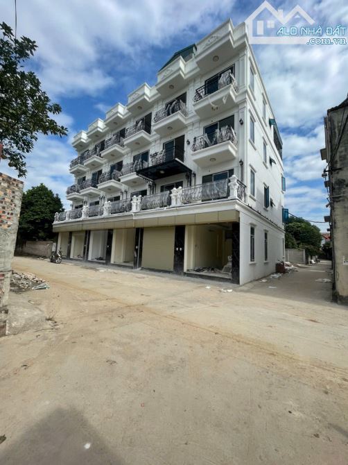 Bán nhà Trung tâm Phụng Châu 60m2-4 tầng-sân đậu oto,