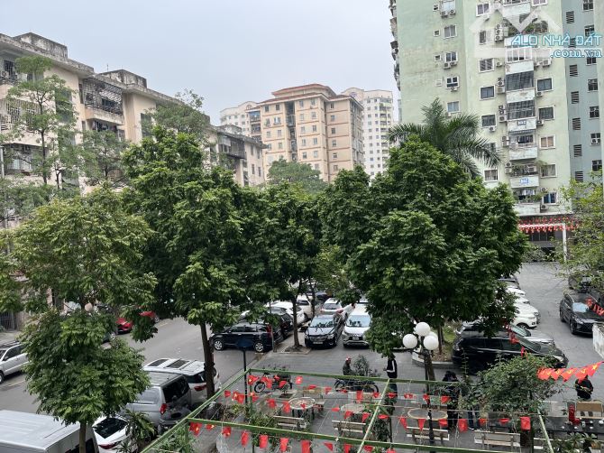 Chính chủ bán căn hộ KĐT Trung Hoà, Cầu Giấy, 120m2, 3N giá 8,9 tỷ