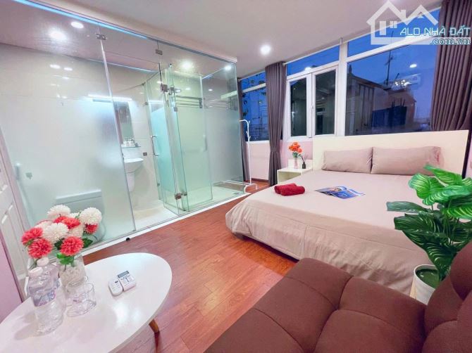 Bán nhà Đại Cồ Việt, ô tô đỗ cửa, 3 bước ra công viên, gần khu Bách Kinh Xây, thang máy