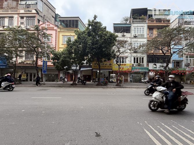 bán 2 MẶT PHỐ MINH KHAI và Mặt Phố DƯƠNG VĂN BÉ 130m2 Mt 8m Vỉa hè 7m