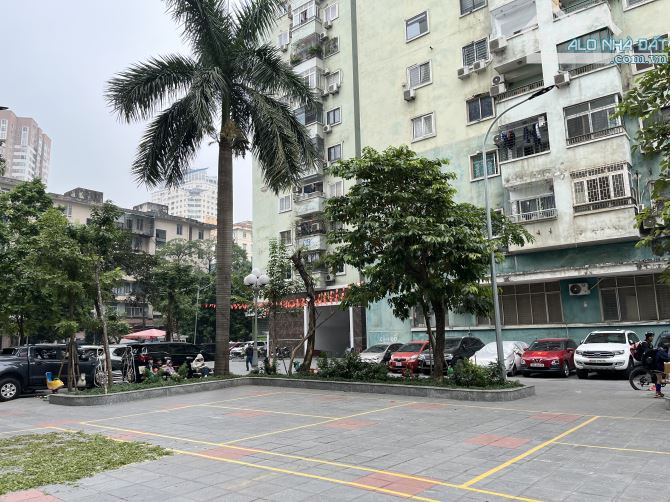 Chính chủ bán căn hộ KĐT Trung Hoà, Cầu Giấy, 120m2, 3N giá 8,9 tỷ