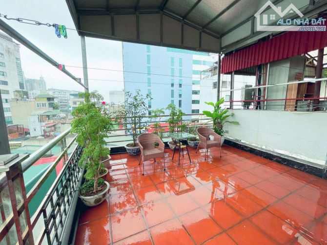 Bán nhà Đại Cồ Việt, ô tô đỗ cửa, 3 bước ra công viên, gần khu Bách Kinh Xây, thang máy