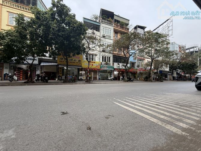 bán 2 MẶT PHỐ MINH KHAI và Mặt Phố DƯƠNG VĂN BÉ 130m2 Mt 8m Vỉa hè 7m