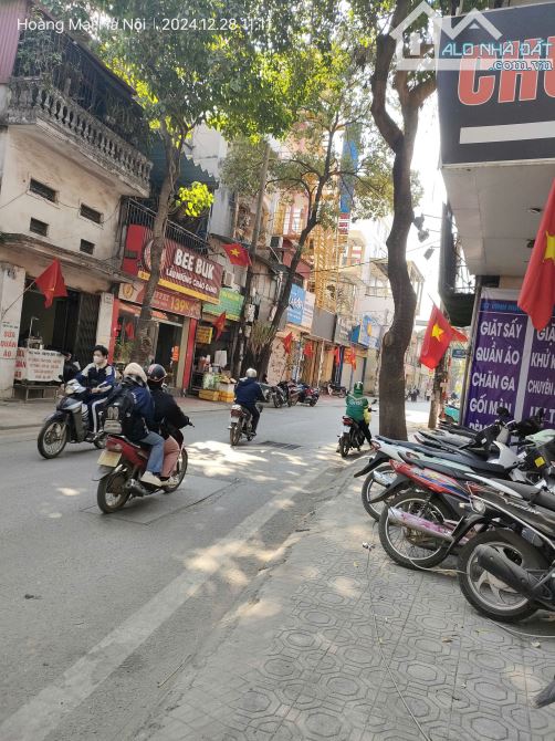 Bán gấp giá rẻ mặt phố Hai Bà Trưng 22m/33mT2, 5 tầng, mặt tiền 2.8m, 21 tỷ, Hoàn Kiếm.