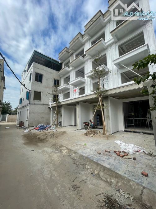 Bán nhà Trung tâm Phụng Châu 60m2-4 tầng-sân đậu oto, - 2