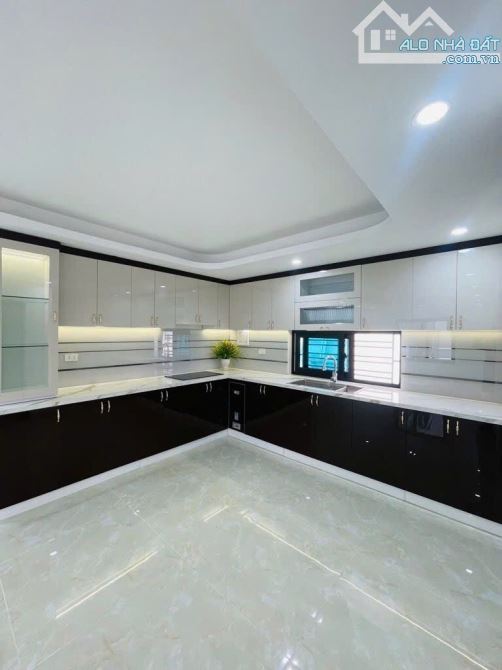 VÂN HỒ 3 80m2-MT 7,6m-THANG MÁY GIÁ 21,5TỶ CÓ TL