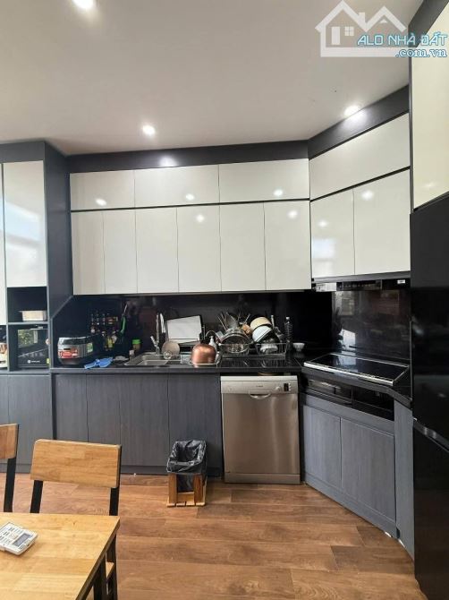 KHÂM THIÊN ĐỐNG ĐA NHÀ MỚI THANG MÁY, VỪA Ở VỪA CHO THUÊ, NGÕ NÔNG, 50 M, 5T, 14,5 TỶ