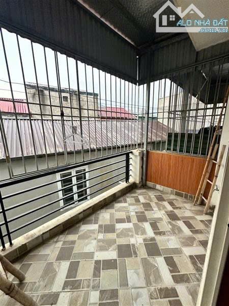 CĂN NHÀ RỘNG CHO GIA ĐÌNH NHIỀU THẾ HỆ - 65M² - 5T* NGÕ GỐC ĐỀ.