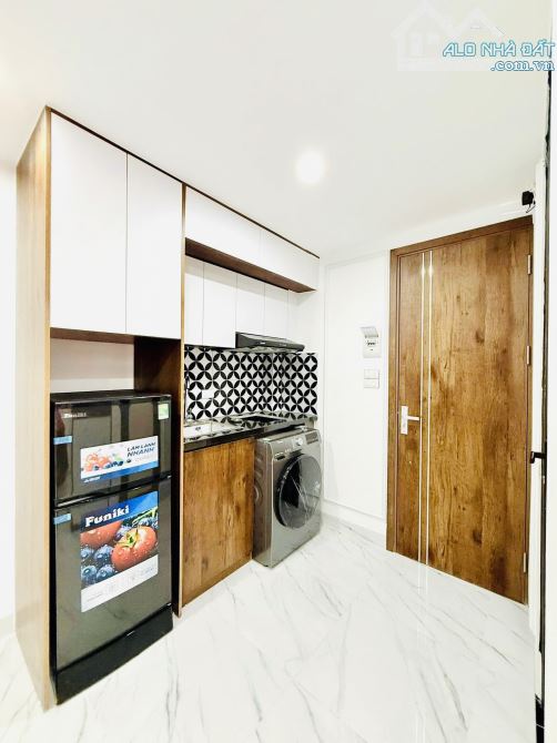 Bán Toà CHDV Mới 43 Phòng- 153m2x 9 tầng- Ngõ Thông- Quy Hoạch Ra Phố- Phố Bùi Xương Trạch