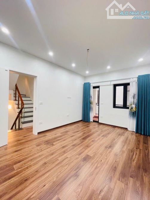 VÂN HỒ 3 80m2-MT 7,6m-THANG MÁY GIÁ 21,5TỶ CÓ TL