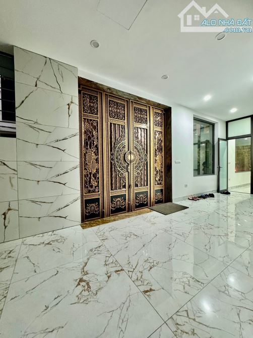 KĐT Định Công, diện tích 83m, 5tầng,MT 5m, Giá 42tỷ Hoàng Mai