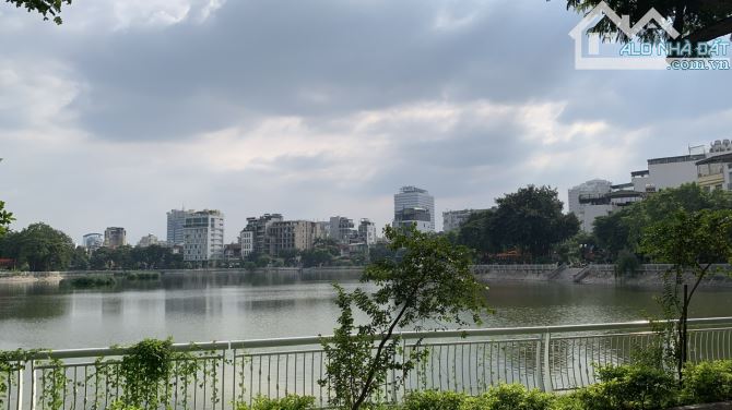 Bán nhà riêng Hồ Ba Mẫu, Đống Đa 100m2, 5 tầng, giá 21 tỷ.