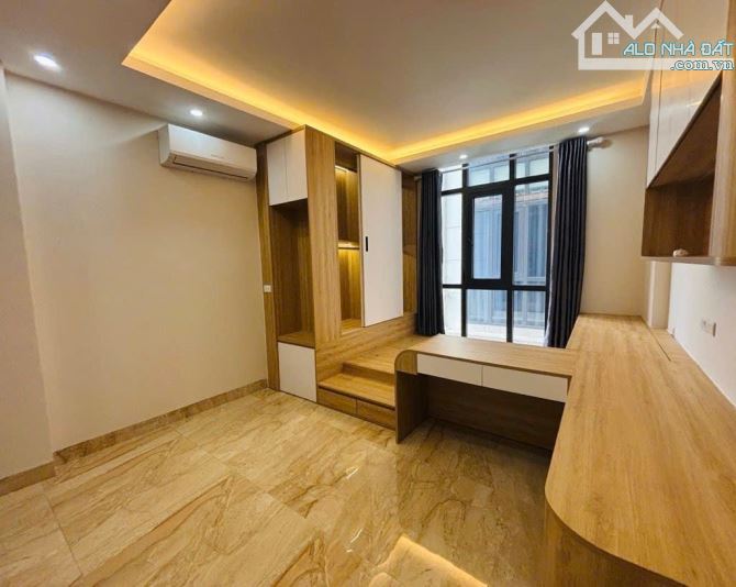 BÁN NHÀ ĐẸP – NGÕ RỘNG – TRUNG TÂM NGUYỄN VĂN CỪ, LONG BIÊN – GIÁ TỐT!, DT: 35M2, GIÁ: 8.4