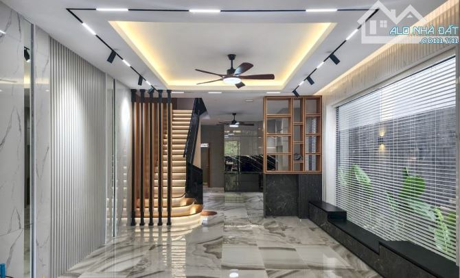 BÁN NHÀ NGUYỄN ĐÌNH THI TÂY HỒ, NGÕ Ô TÔ, NHÀ MỚI, MẶT TIỀN RỘNG, 13,8 TỶ