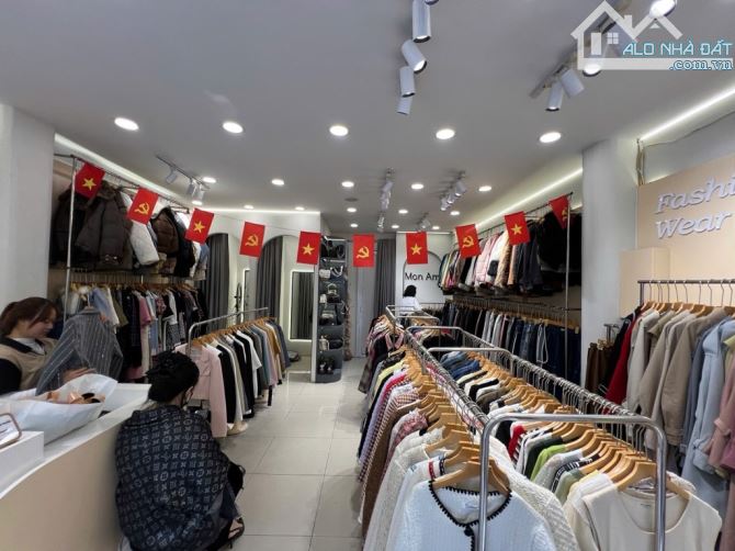 Bán nhà mặt phố Tạ Quang Bửu - 10 ra Bạch Mai, 65m, 6 tầng, mặt tiền 5.2m, kinh doanh đỉnh