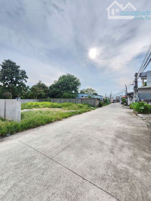 4,85TỷTL🔥Bán Đất 100,6m2 MT đường Cây Da Xề, Kế BigC Go p.Đông Hòa, Tp.Dĩ An - 2