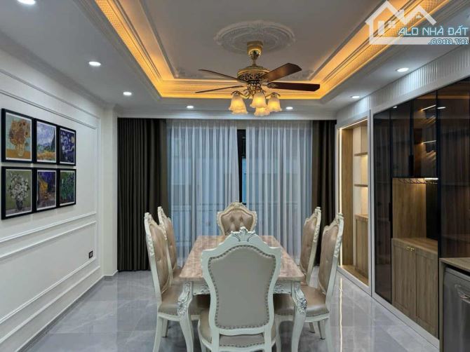 NHÀ PHỐ ĐẶNG THÙY TRÂM CẦU GIẤY 50M 7 TẦNG GARA THANG MÁY NHÀ ĐẸP Ở LUÔN CHÀO BÁN 26 TỶ