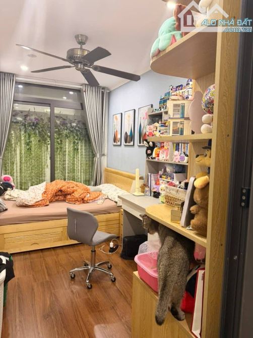 Hồ Ba Mẫu, ngõ nông rộng đẹp nhà dân xây đẹp 25m2 sổ x 3 ngủ. Giá 6.95 tỷ