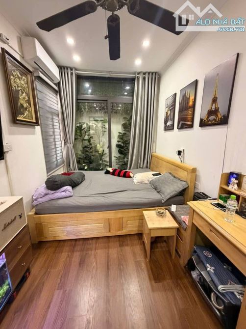 Hồ Ba Mẫu, ngõ nông rộng đẹp nhà dân xây đẹp 25m2 sổ x 3 ngủ. Giá 6.95 tỷ