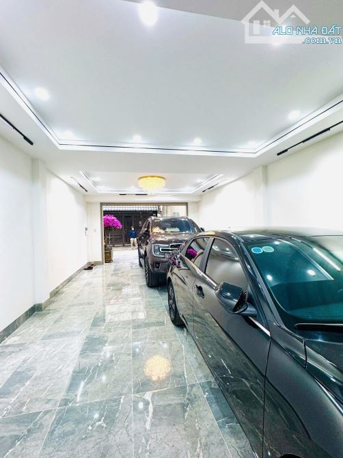 BÁN GẤP NHÀ PHÂN LÔ ĐỐC NGỮ OTO TRÁNH KD SẦM UẤT DT45m2*7T THANG MÁY MỚI. NHỈNH 16TỶ