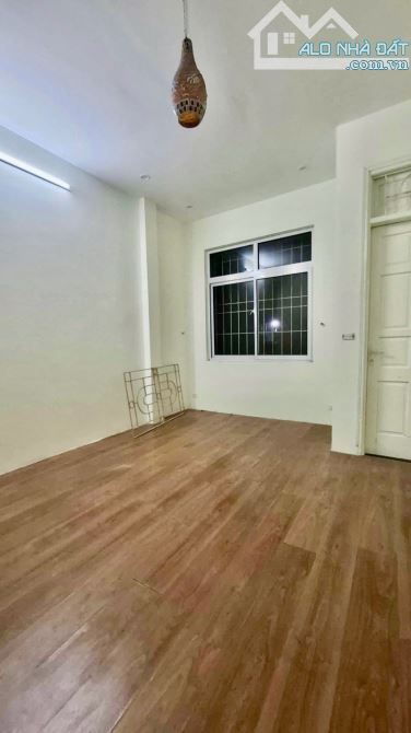 Vĩnh Phúc – Ba Đình – Oto Tránh – 125 M – 5 T – MT 4.5 M – Giá 30.3 Tỷ. VIP BA ĐÌNH.