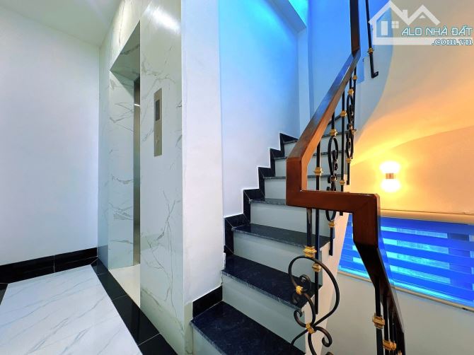 Trung Phụng nhà đẹp 6 tầng thang máy 50m ra Phố, sổ 39m2, nội thất comple. Giá 9.65 tỷ