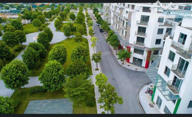 Cần bán gấp nhà phố Khai sơn Long Biên