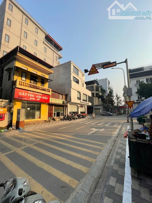 BÁN NHÀ PHÚ XÁ – TÂY HỒ- LÔ GÓC – Ô TÔ VÀO NHÀ – THANG MÁY, KD - 50M2 × 7 TẦNG -HƠN 13 TỶ