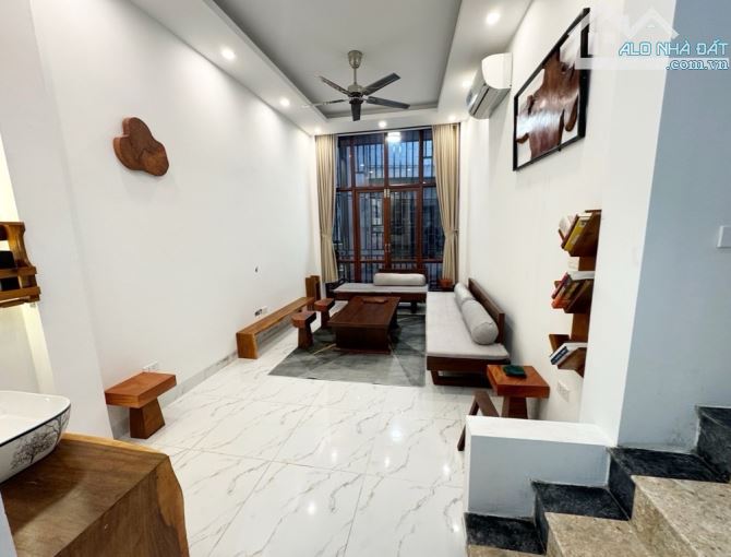 Nhà Khương Trung - 47m2 - Hơn 9 Tỷ - 4 Tầng - 4 Ngủ