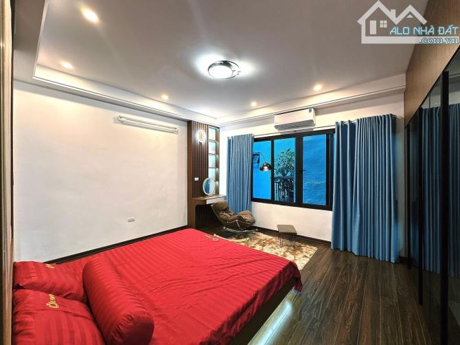 Trung Phụng nhà đẹp 6 tầng thang máy 50m ra Phố, sổ 39m2, nội thất comple. Giá 9.65 tỷ