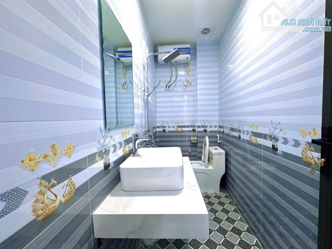 Trung Phụng nhà đẹp 6 tầng thang máy 50m ra Phố, sổ 39m2, nội thất comple. Giá 9.65 tỷ