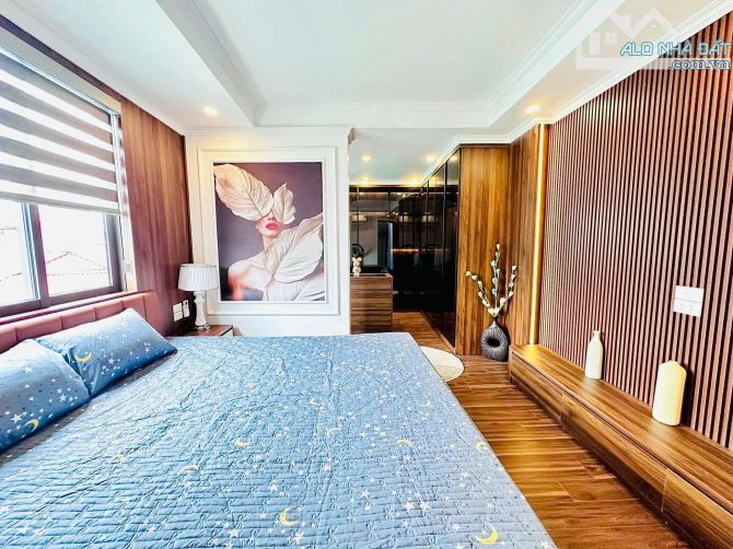 Đẹp 6 tầng thang máy mặt ngõ thông Ngọc Khánh, gần Phố full nội thất xịn, 55m2.Giá 16.9 tỷ