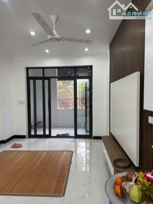 BÁN NHÀ 4 TẦNG 33m2, hơn 3 tỷ – MỚI ĐẸP – FULL NỘI THẤT – CHỈ VIỆC Ở NGAY - 2