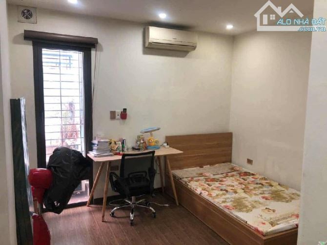 Bán nhà Lê Thanh Nghị, 65m, 6 tầng ô chờ thang máy, vừa ở vừa kinh doanh, D.Thu 60tr/th