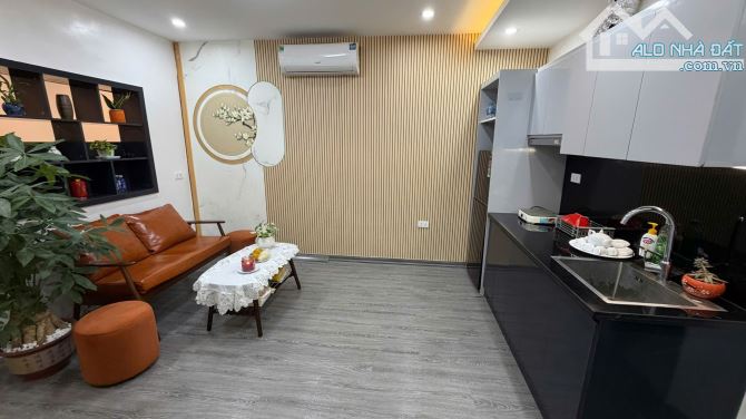 BÁN TẬP THỂ TẦNG 3 – TÒA E, NGÕ 6 TẬP THỂ PHƯƠNG MAI, ĐỐNG ĐA. 50M2 – 1PN. 3,32 TỶ