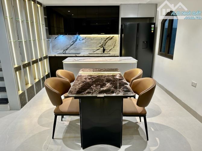 BÁN NHÀ PHÚ THƯỢNG, TÂY HỒ - 50M2 -6TẦNG THANG MÁY - 2 MẶT THOÁNG -GẦN PHỐ- GIÁ 12 TỶ HƠN