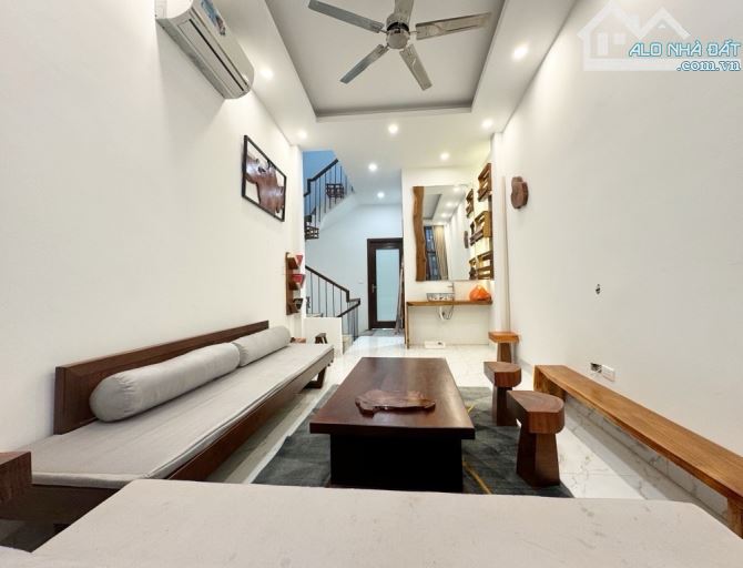 Nhà Khương Trung - 47m2 - Hơn 9 Tỷ - 4 Tầng - 4 Ngủ