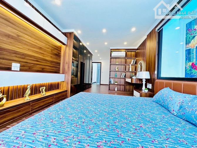 Đẹp 6 tầng thang máy mặt ngõ thông Ngọc Khánh, gần Phố full nội thất xịn, 55m2.Giá 16.9 tỷ