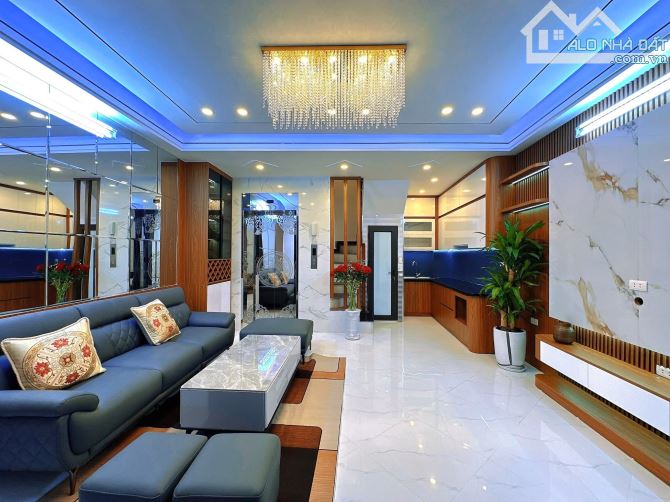 Trung Phụng nhà đẹp 6 tầng thang máy 50m ra Phố, sổ 39m2, nội thất comple. Giá 9.65 tỷ