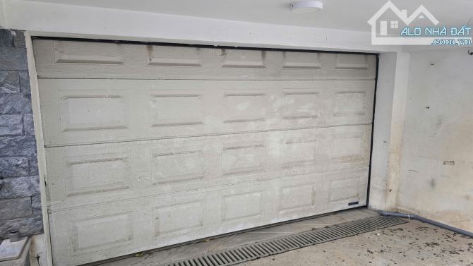 LK Nguyễn Tuân,HN.100m2x5 tầng, hầm, mặt tiền 7.2m, 2 thoáng, 2 vỉa hè,view sảnh chung cư.