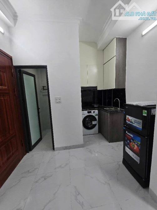 Hào Nam - 18 phòng khép kín - Dòng tiền 1,4 tỷ/năm - Mặt ngõ thông - Ba gác phi